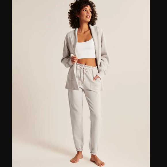 NWT Abercrombie & Fitch - Open-Front Fleece Cardigan - Picture 4 of 14